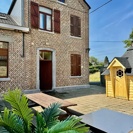 Holiday home Familiale La Classe